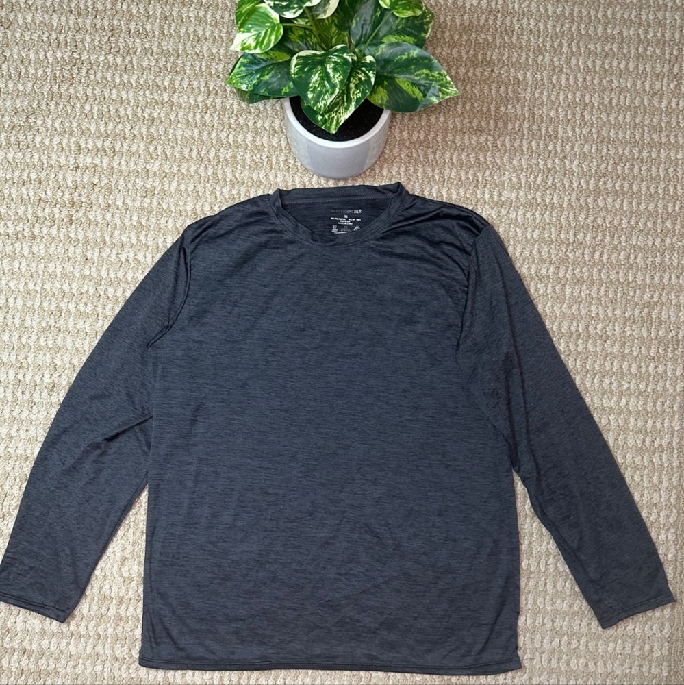 Real Essentials long Sleeve Shirt